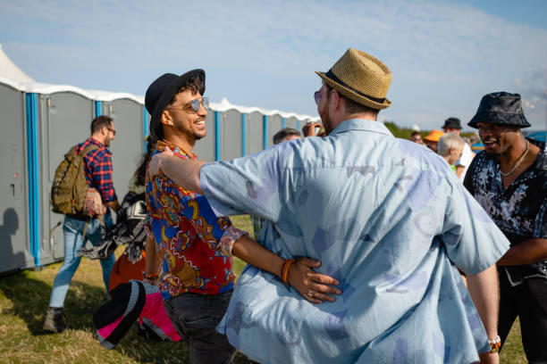 Best Porta potty delivery and setup  in Osceola, MO